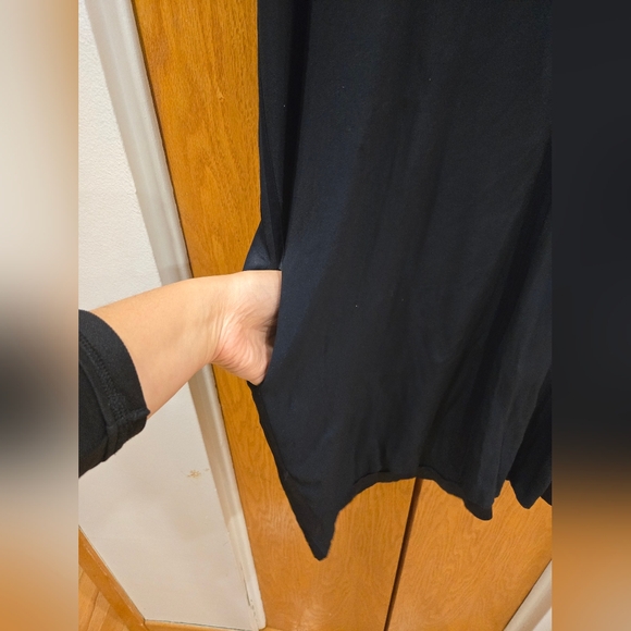 Vince Navy V Neck Short Sleeve Satin Back Tunic Dress Sz L - Picture 4 of 9